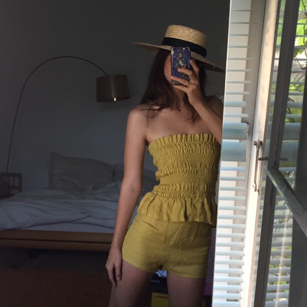 Sir the label Mariele ruched top and shorts SET